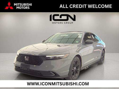 Urban Gray Pearl 2025 Honda Accord SE