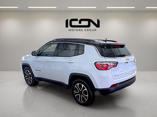 Bright White Clearcoat 2022 Jeep Compass Limited