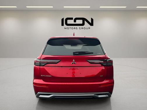 Red Diamond 2026 Mitsubishi Outlander SE 2.5 S-AWC