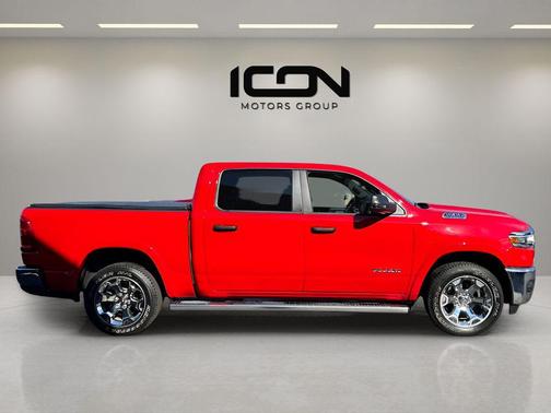 Flame Red Clearcoat 2025 RAM 1500 Big Horn/Lone Star