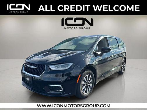 2024 Chrysler Pacifica Hybrid Select