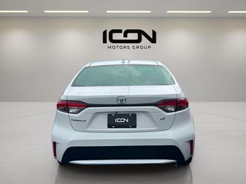 Super White 2021 Toyota Corolla LE