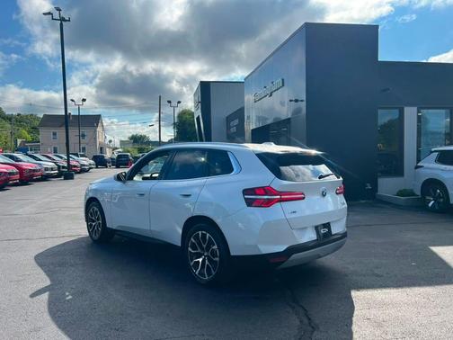 Mineral White Metallic 2026 BMW X3 30 xDrive