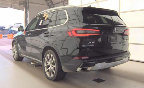 Jet Black 2023 BMW X5 xDrive40i