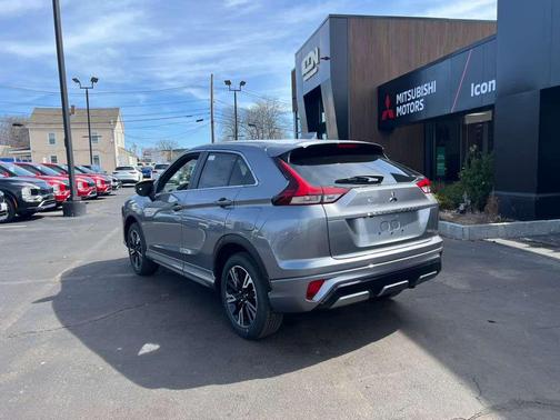 Mercury Gray Metallic 2026 Mitsubishi Eclipse Cross SEL