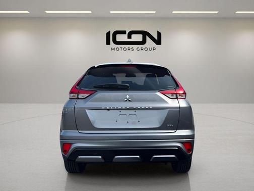 Mercury Gray Metallic 2026 Mitsubishi Eclipse Cross SEL