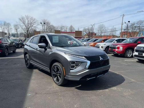 Mercury Gray Metallic 2026 Mitsubishi Eclipse Cross SEL