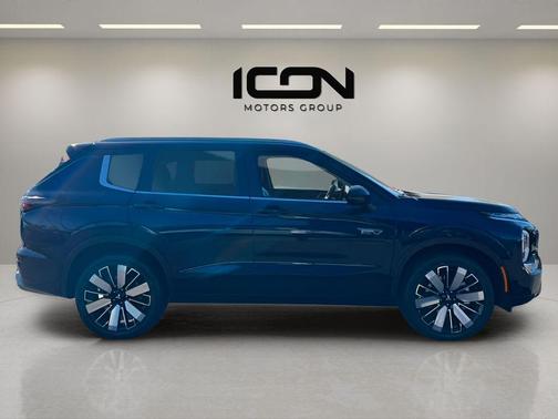 Cosmic Blue Metallic 2026 Mitsubishi Outlander PHEV SEL