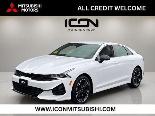 Glacial White Pearl 2022 Kia K5 GT-Line