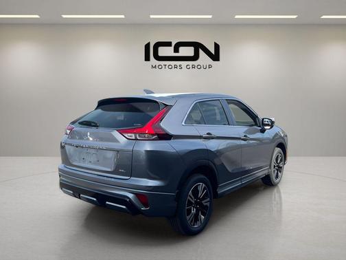 Mercury Gray Metallic 2026 Mitsubishi Eclipse Cross SEL