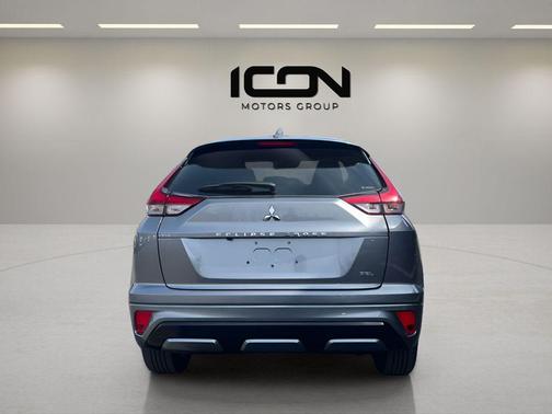 Mercury Gray Metallic 2026 Mitsubishi Eclipse Cross SEL