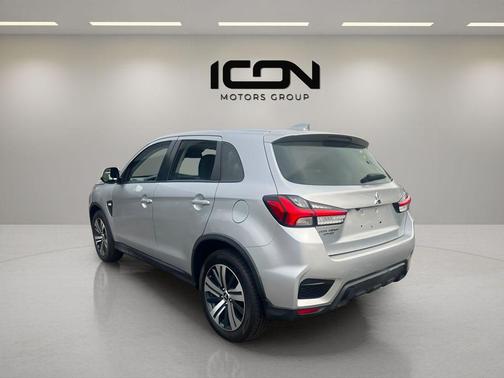 Alloy Silver Metallic 2024 Mitsubishi Outlander Sport 2.0 ES