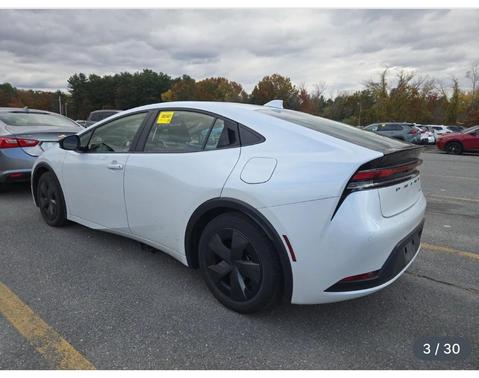 2024 Toyota Prius LE