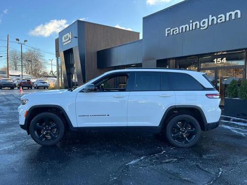 2023 Jeep Grand Cherokee Altitude