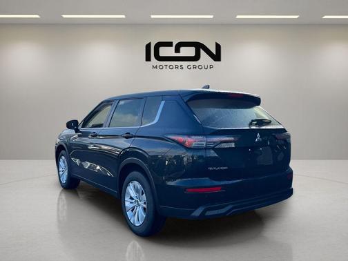 2026 Mitsubishi Outlander ES 2.5 S-AWC