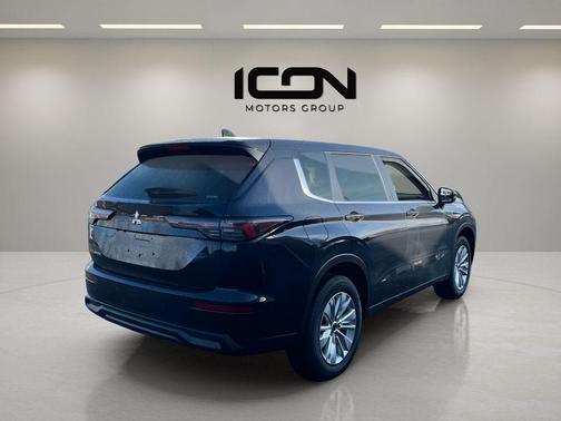 2026 Mitsubishi Outlander ES 2.5 S-AWC