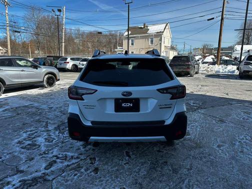 2023 Subaru Outback Touring XT