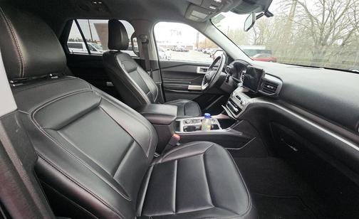 Agate Black Metallic 2021 Ford Explorer XLT