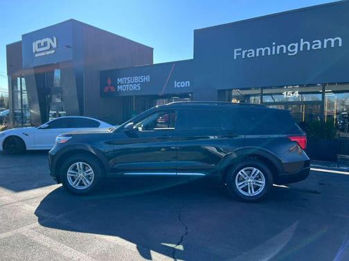 Agate Black Metallic 2021 Ford Explorer XLT