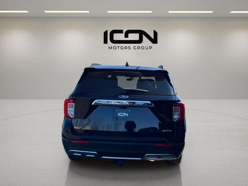 Agate Black Metallic 2021 Ford Explorer XLT