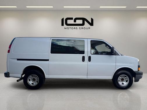 2019 GMC Savana 2500 Work Van