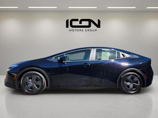2023 Toyota Prius LE