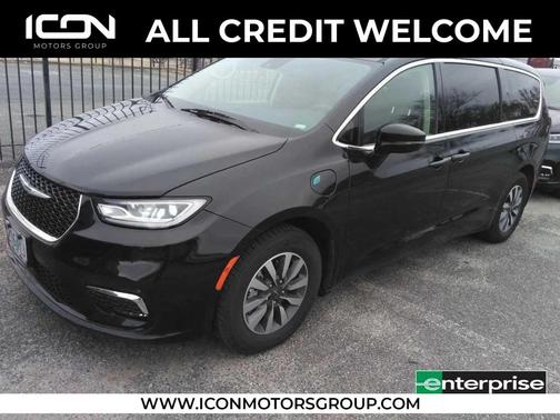 2024 Chrysler Pacifica Hybrid Select