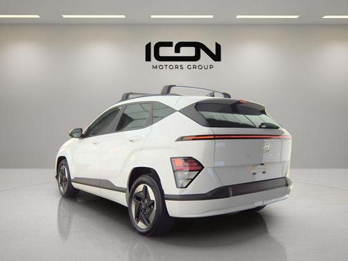 Atlas White 2024 Hyundai KONA EV SEL