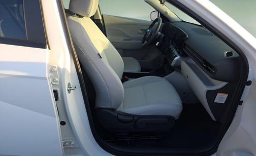 Atlas White 2024 Hyundai KONA EV SEL