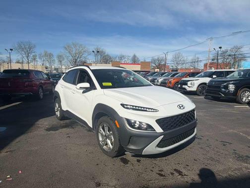 2023 Hyundai KONA SEL