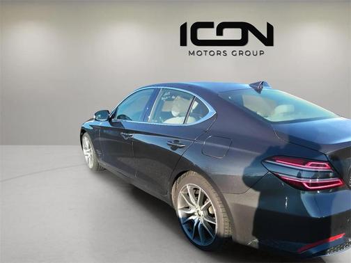 2023 Genesis G70 2.0T AWD