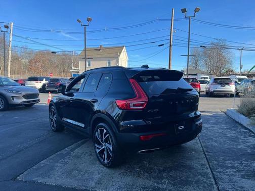 2020 Volvo XC40 T5 R-Design