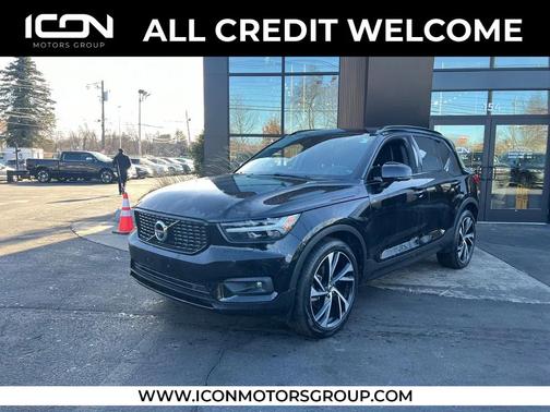 2020 Volvo XC40 T5 R-Design