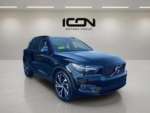 2020 Volvo XC40 T5 R-Design