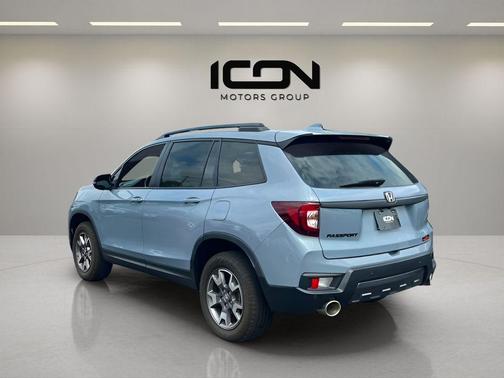 Sonic Gray Pearl 2023 Honda Passport AWD TrailSport