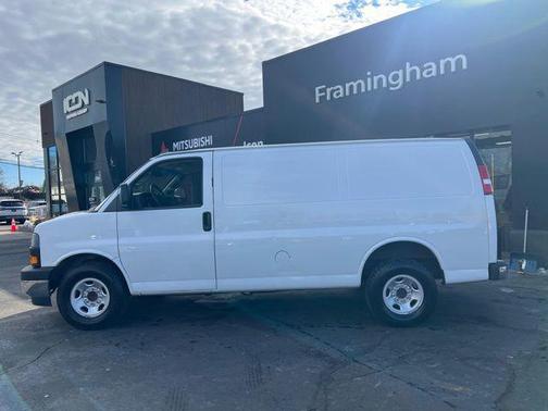 2019 GMC Savana 2500 Work Van