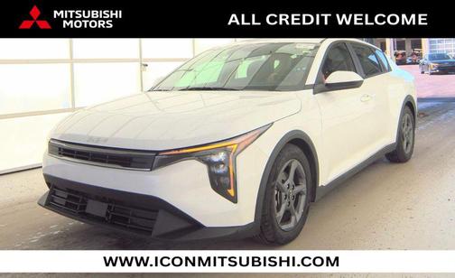 Snow White Pearl 2025 Kia K4 LXS