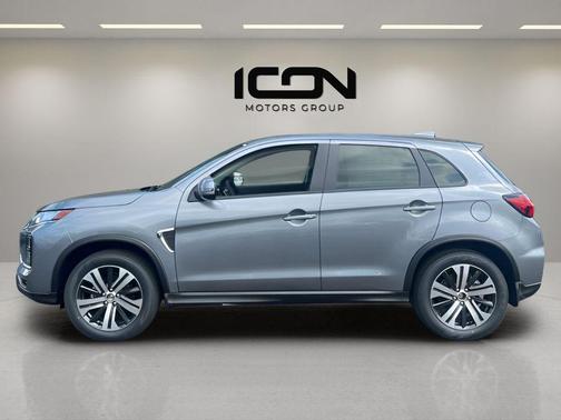 Mercury Gray Metallic 2026 Mitsubishi Outlander Sport SE
