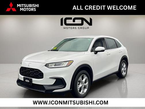 Platinum White Pearl 2025 Honda HR-V LX