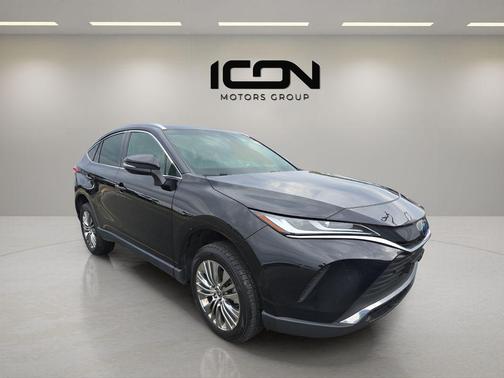 Black 2023 Toyota Venza XLE