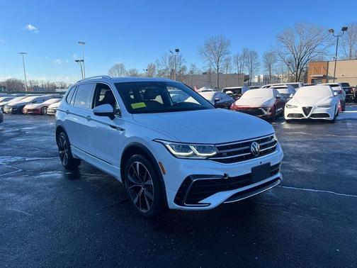 2022 Volkswagen Tiguan 2.0T SEL R-Line 4MOTION