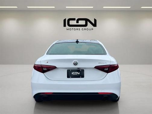 2022 Alfa Romeo Giulia Ti