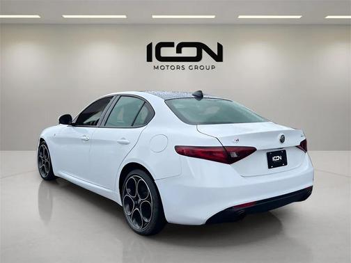 2022 Alfa Romeo Giulia Ti