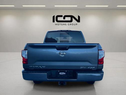 2018 Nissan Titan SV