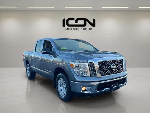 2018 Nissan Titan SV