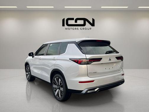 2026 Mitsubishi Outlander SE 2.5 S-AWC