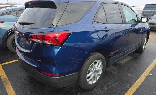 2022 Chevrolet Equinox LS