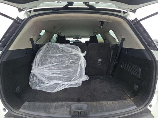 Glacier White 2024 Nissan Pathfinder S 4WD