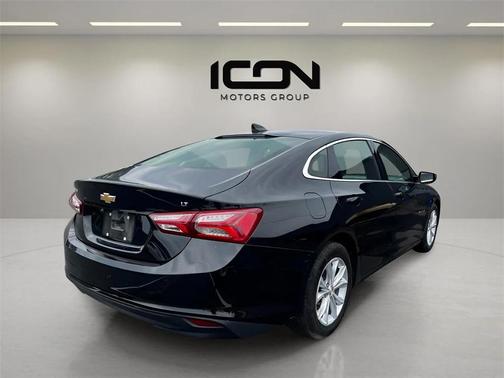 2022 Chevrolet Malibu FWD LT