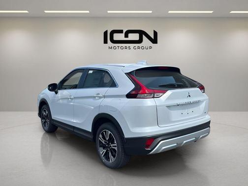 White Diamond 2026 Mitsubishi Eclipse Cross SE